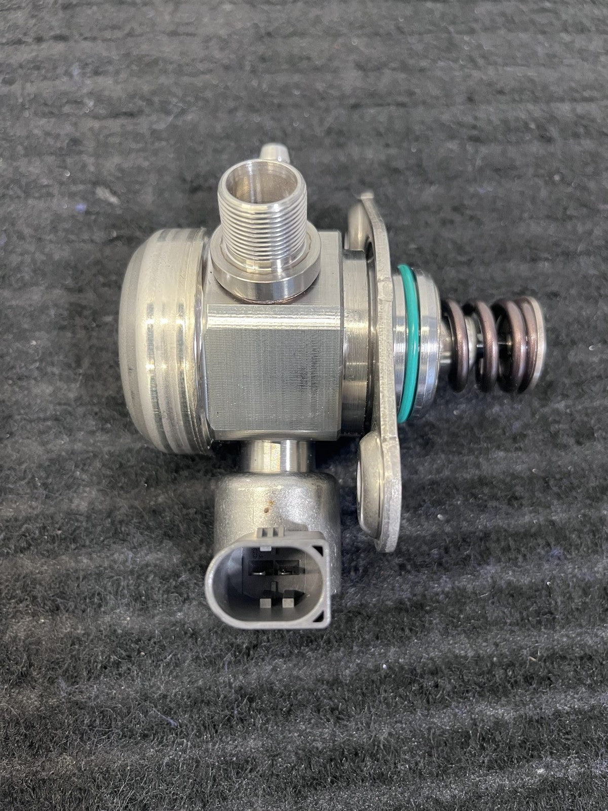 2015-2019 Mercedes-Benz C300 GLC300 E300 High Pressure Fuel Pump OEM A2740700501 - eBay image 5