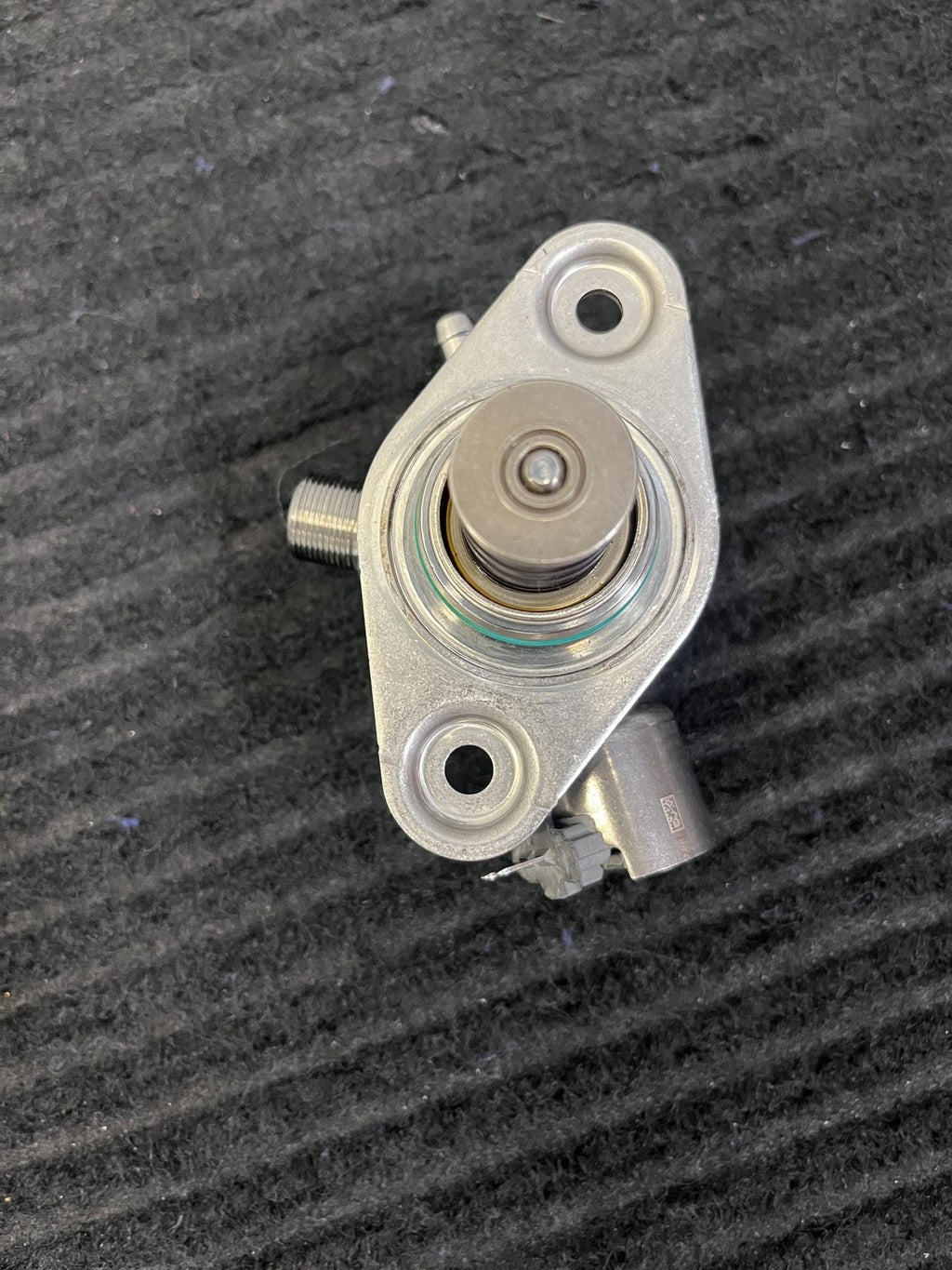 2015-2019 Mercedes-Benz C300 GLC300 E300 High Pressure Fuel Pump OEM A2740700501 - eBay image 6