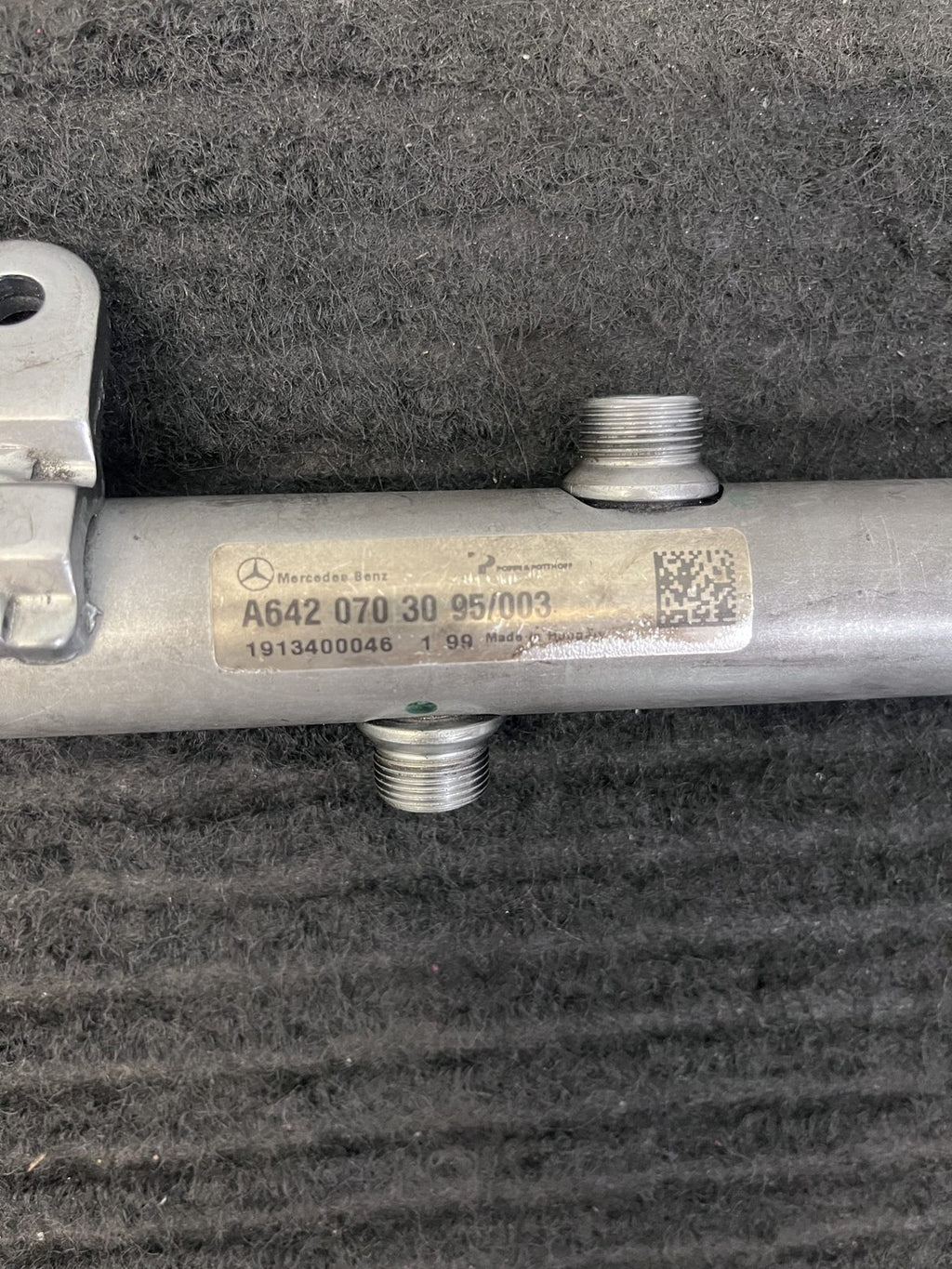 2010-2022 Mercedes-Benz Sprinter OM642 Right Fuel Rail OEM A6420703095 - eBay image 2