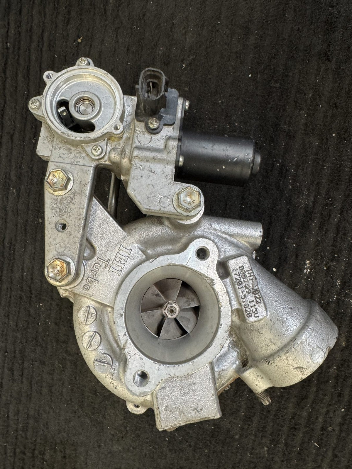 2007-2011 Toyota Land Cruiser 200 4.5L Rh Turbo OEM 17201-51020 - eBay image 3