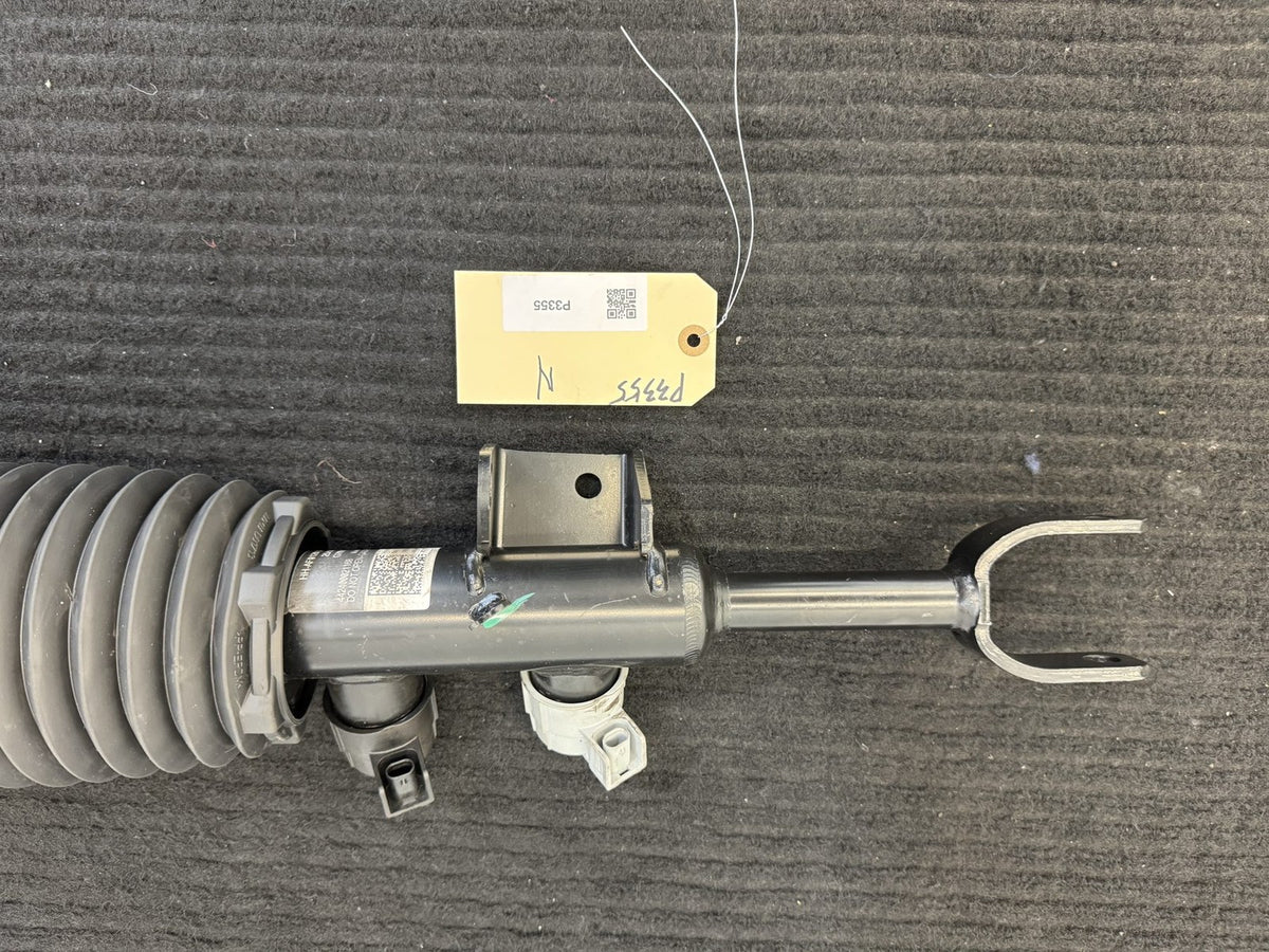 2023-2025 BMW 740i G70 Front Right Air Suspension Strut OEM 37106892586 - eBay image 2