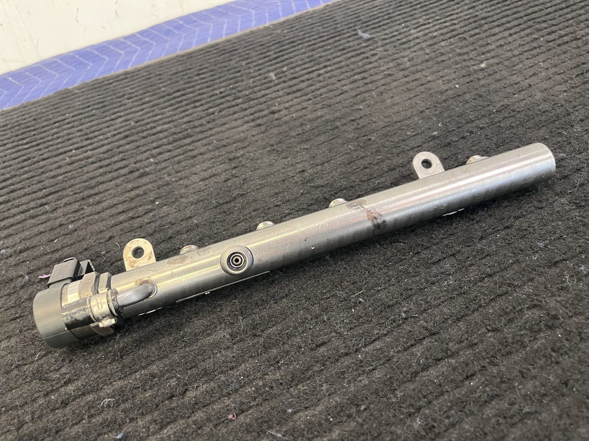 2010-2022 Mercedes-Benz Sprinter OM642 Left Fuel Rail OEM A6420702795 - eBay image 6