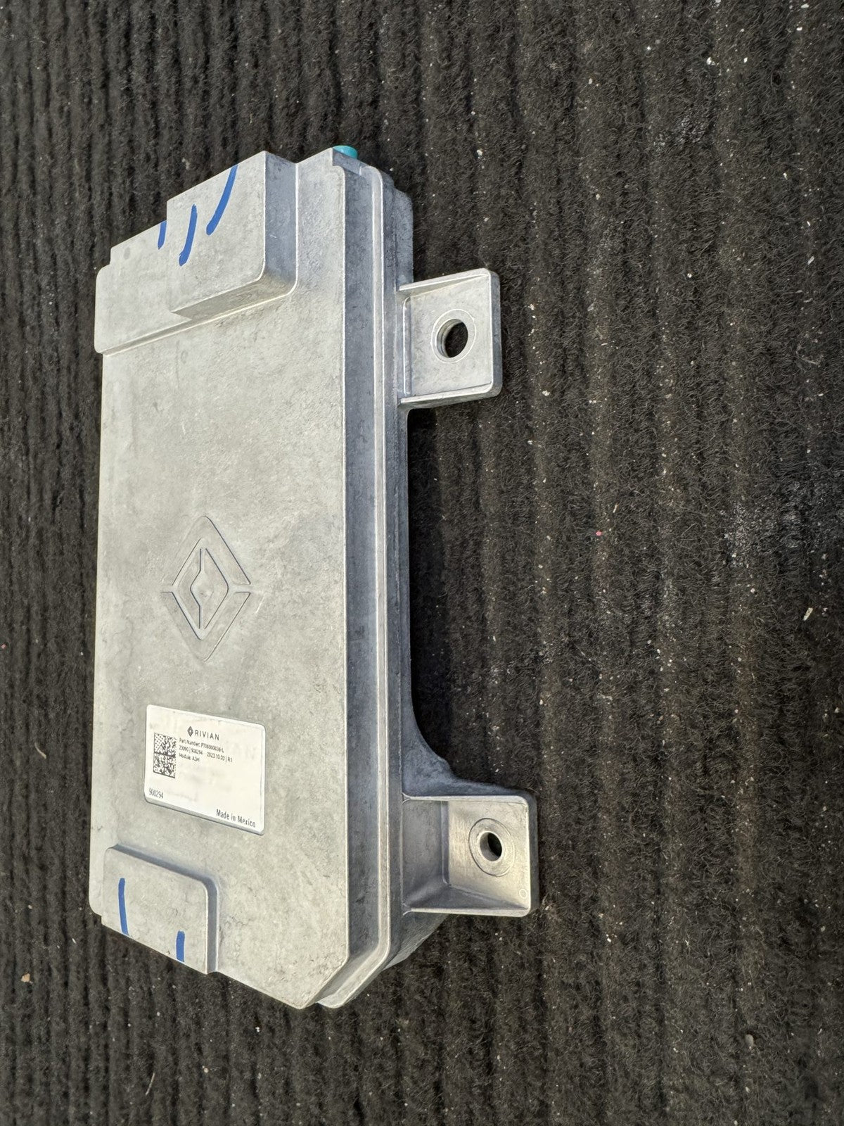 2022-2024 Rivian R1T R1S Secondary Adas Driver Assist Module OEM PT00000036-L - eBay image 6