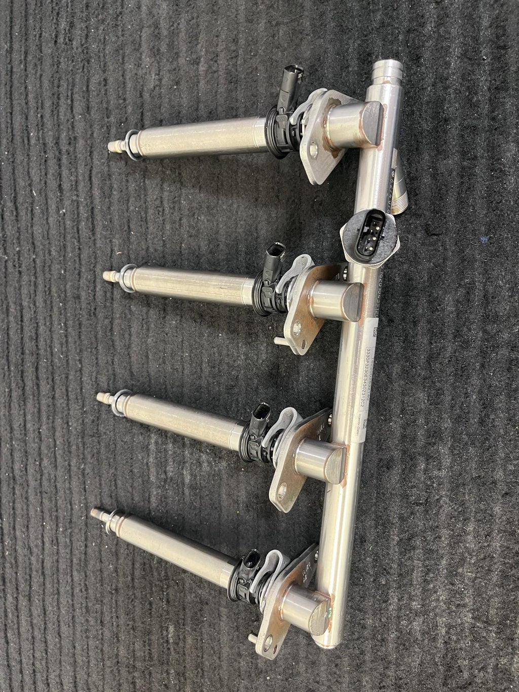 2015-2019 Mercedes-Benz C300 GLC300 E300 Fuel Rail 4 Injectors OEM A2740700995 - eBay image 6