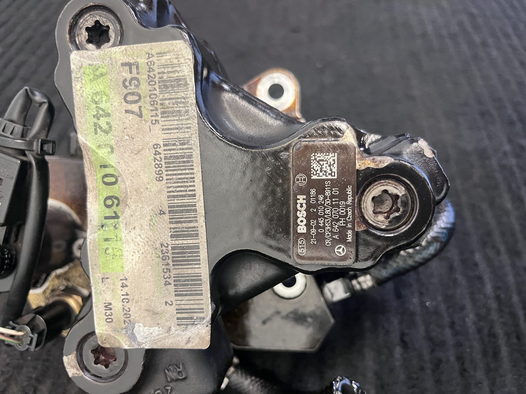 2010-2022 Mercedes-Benz Sprinter OM642 High Pressure Fuel Pump OEM A6420701101 - eBay image 2