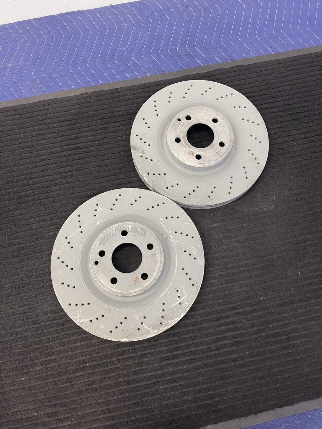 2015-2017 Mercedes-Benz CLS400 C218 Front Drilled Brake Rotors Pair OEM A2184210412 - eBay image 4