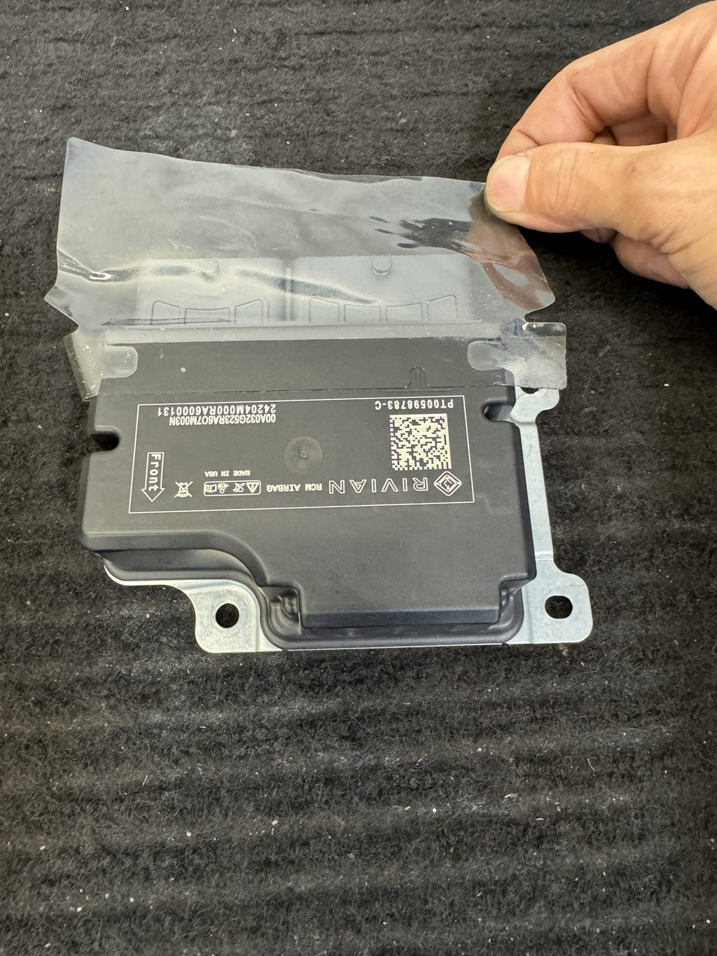2025 Rivian R1T R1S SRS Restraint Control Module OEM PT00598783-C - eBay image 6