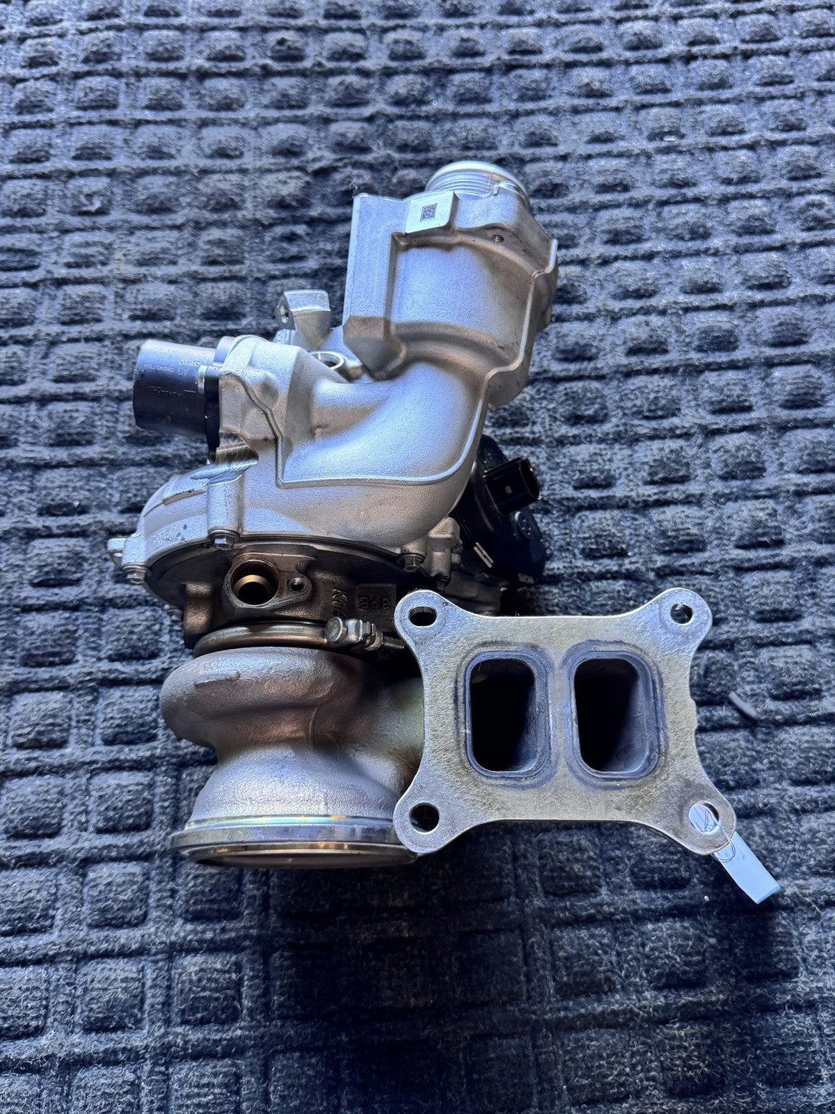 2024 Volkswagen Atlas Cross Sport 2.0L Turbocharger Assembly OEM 06Q145722 - eBay image 6