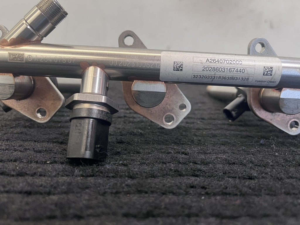 2019-2023 Mercedes-Benz C300 GLC300 E350 Fuel Rail 3 Injectors OEM A2640702000 - eBay image 2