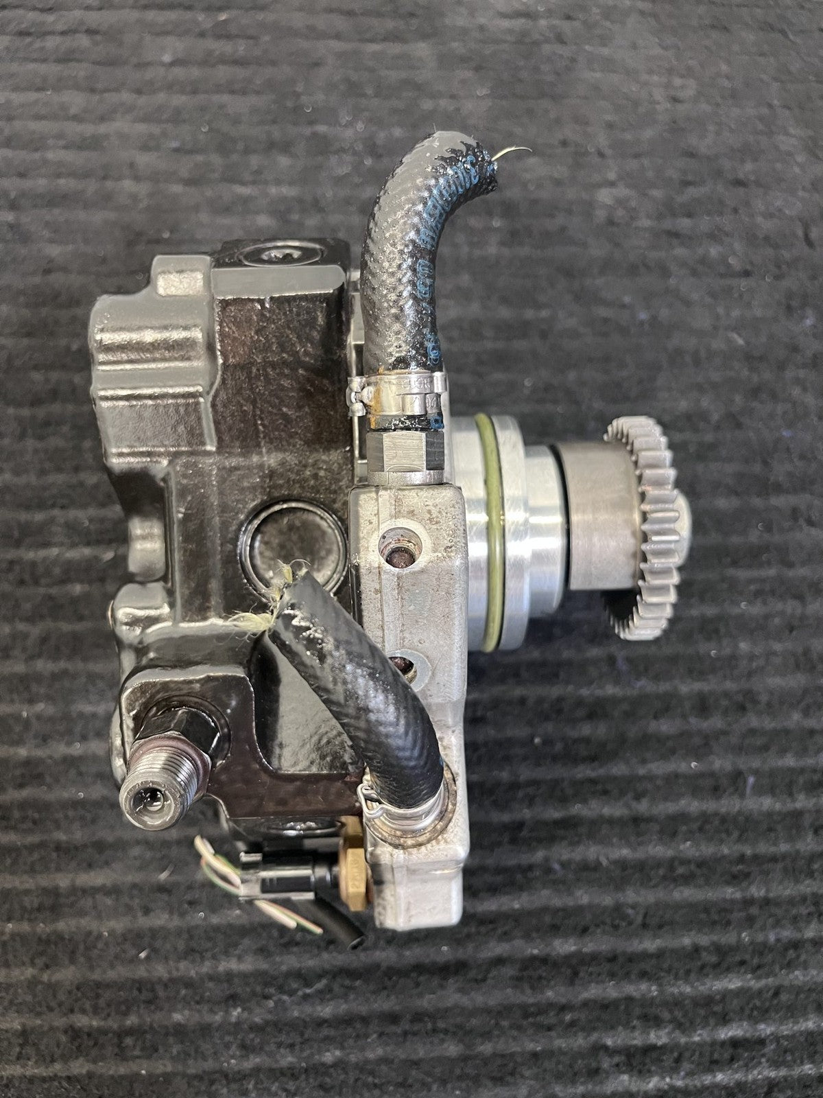 2010-2022 Mercedes-Benz Sprinter OM642 High Pressure Fuel Pump OEM A6420701101 - eBay image 6