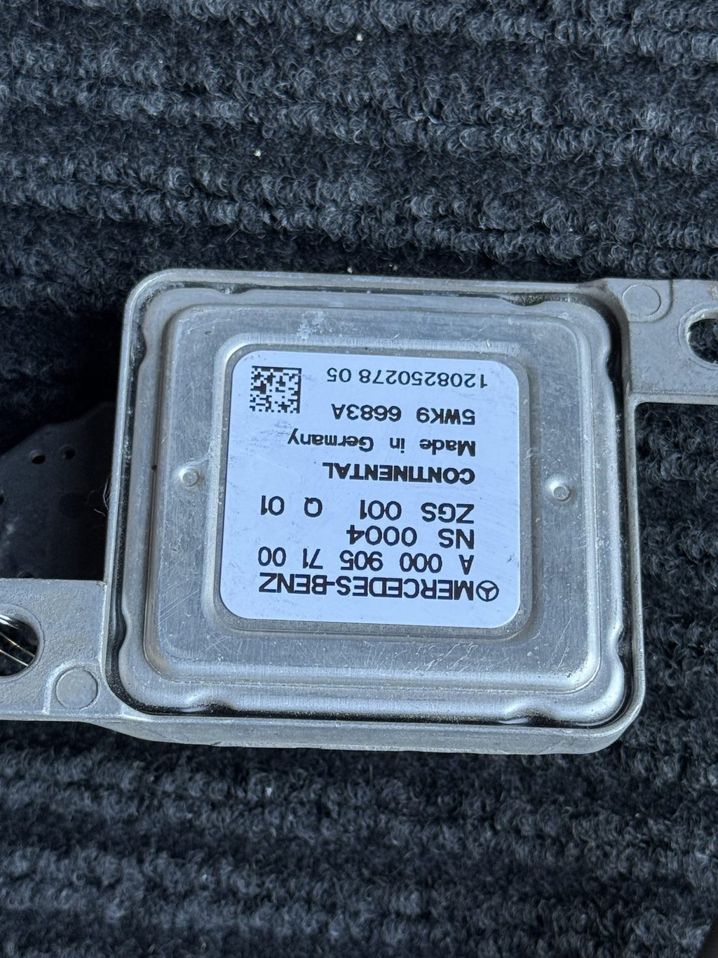 Mercedes-Benz BlueTEC Rear NOx Sensor OEM A0009057100 Continental 5WK96683A - eBay image 3