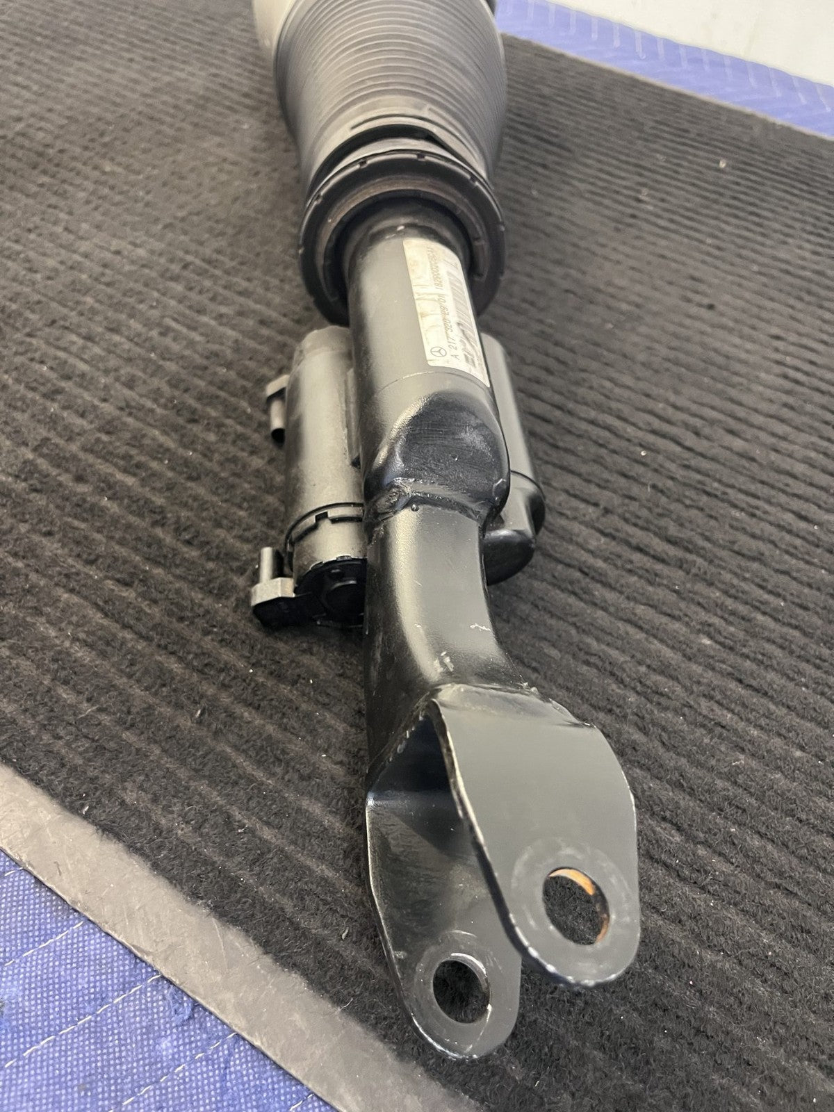 2015-2020 Mercedes-Benz S-Class C217 Front Left Air Suspension Strut OEM A2173202901 - eBay image 3