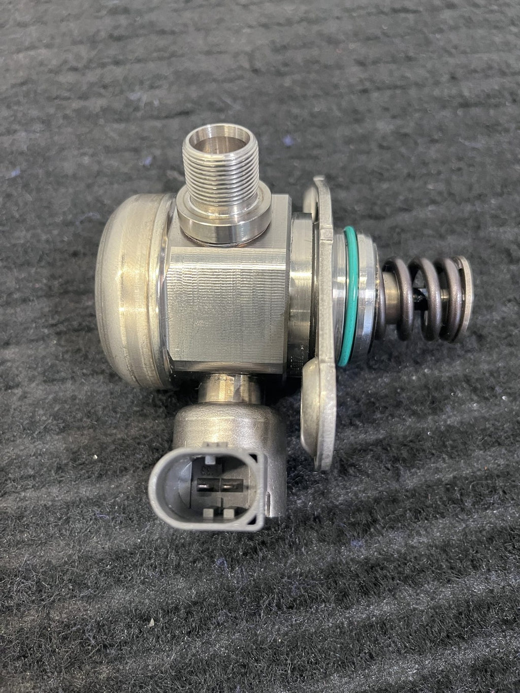 2015-2019 Mercedes-Benz C300 GLC300 E300 High Pressure Fuel Pump OEM A2740700501 - eBay image 5