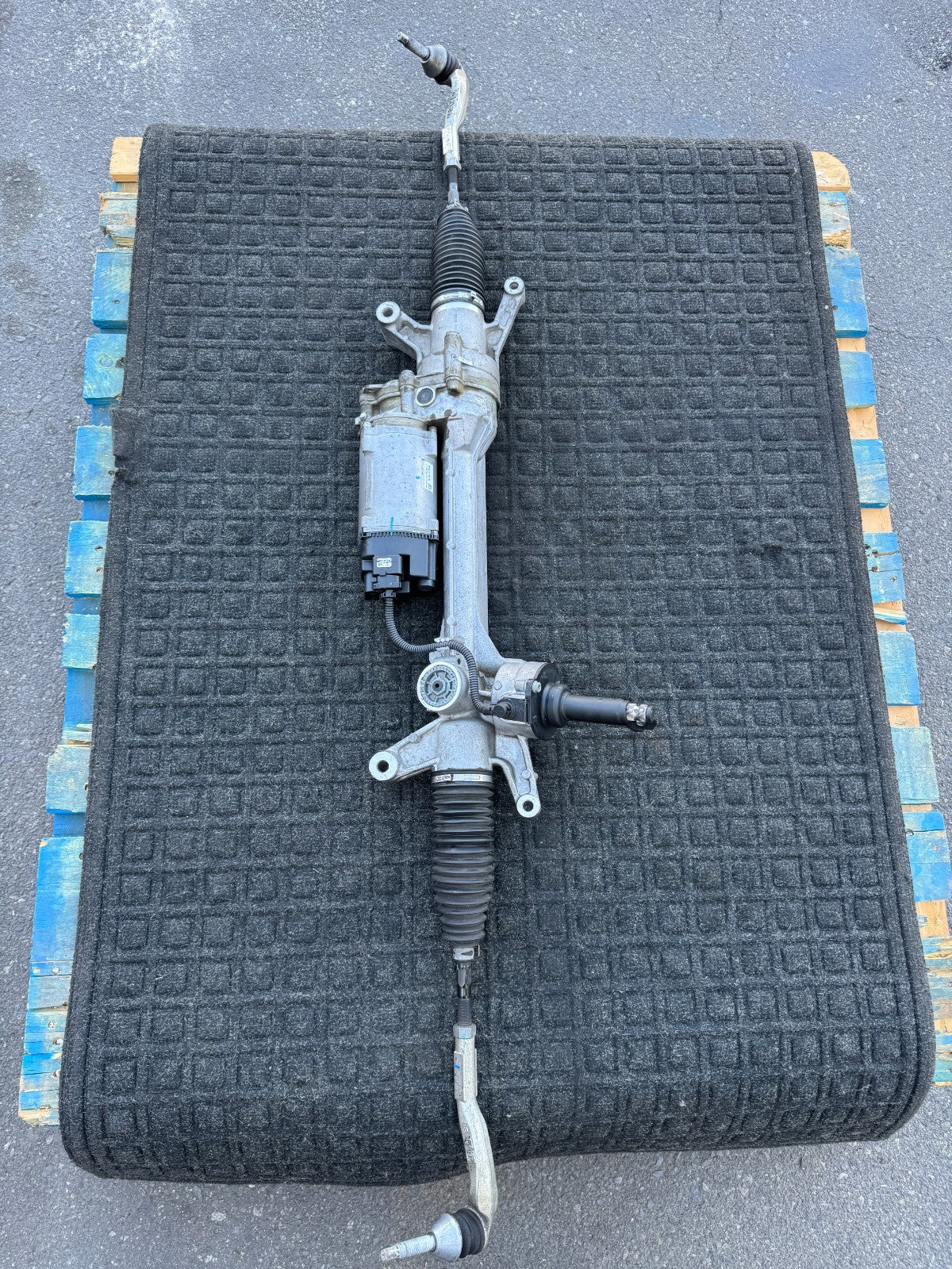 2017-2020 Mercedes E300 E400 E450 W213 Steering Rack & Pinion OEM A2134609601 - eBay image 1
