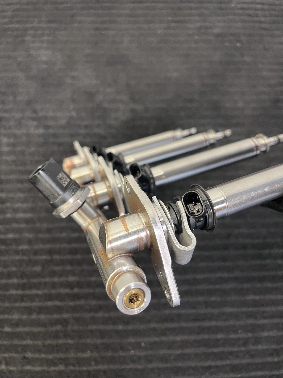 2019-2023 Mercedes-Benz C300 GLC300 E350 Fuel Rail 4 Injectors OEM A2640701000 - eBay image 6