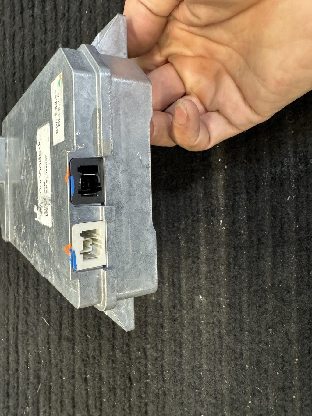 2022-2024 Rivian R1T R1S Secondary Adas Driver Assist Module OEM PT00000036-K - eBay image 3