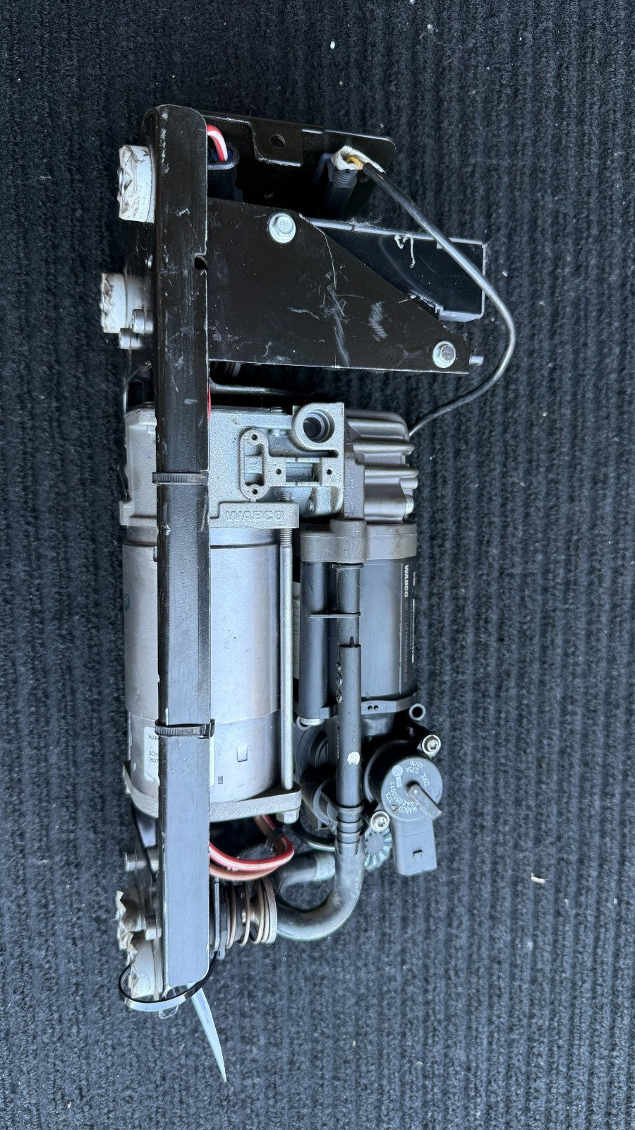 2008-2019 Rolls-Royce Ghost RR4 Air Suspension Compressor Pump OEM37206886059-01 - eBay image 3