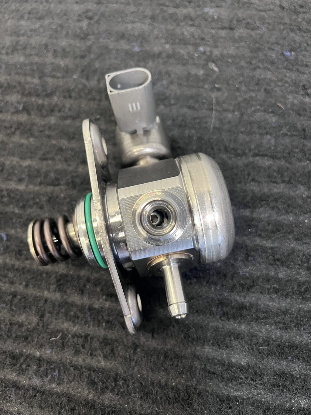 2015-2019 Mercedes-Benz C300 GLC300 E300 High Pressure Fuel Pump OEM A2740700501 - eBay image 4