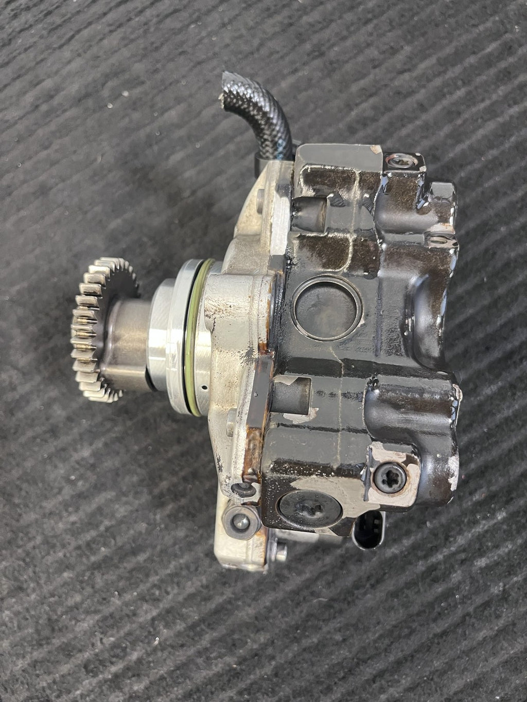 2010-2022 Mercedes-Benz Sprinter OM642 High Pressure Fuel Pump OEM A6420701101 - eBay image 5