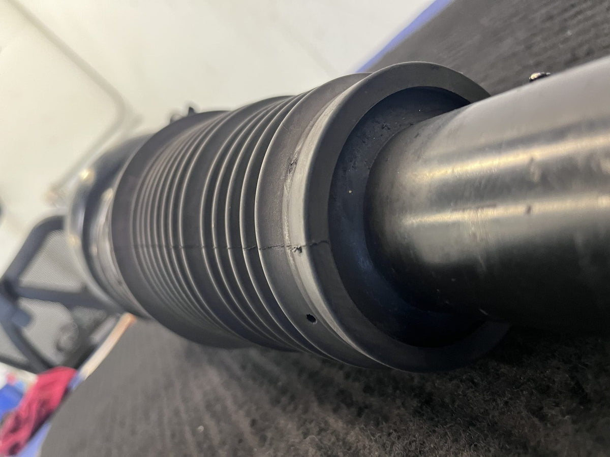 2015-2018 Porsche Macan 95B Front Airmatic Pasm Air Strut OEM 95B616039 - eBay image 6