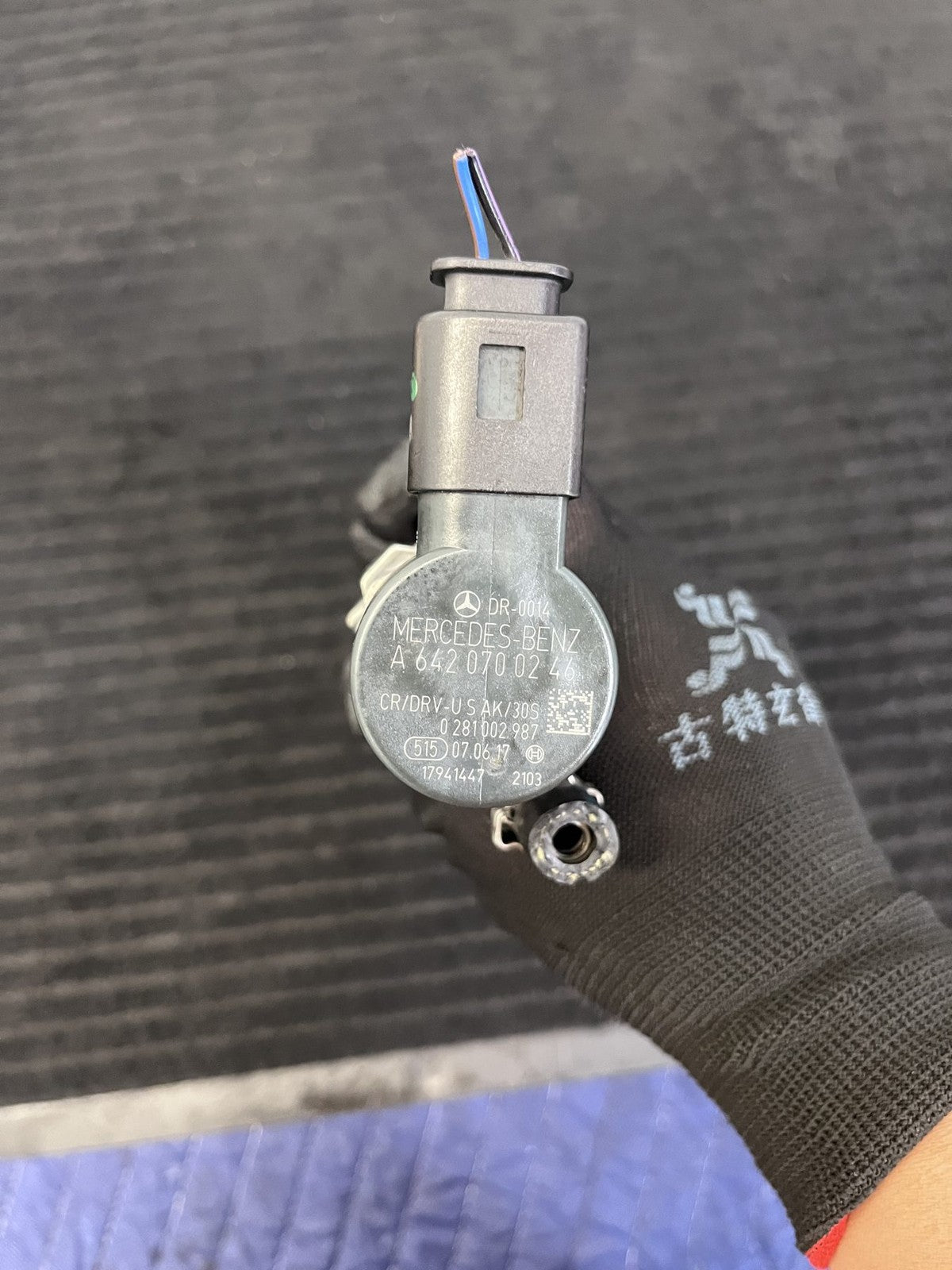2010-2022 Mercedes-Benz Sprinter OM642 Left Fuel Rail OEM A6420702795 - eBay image 3