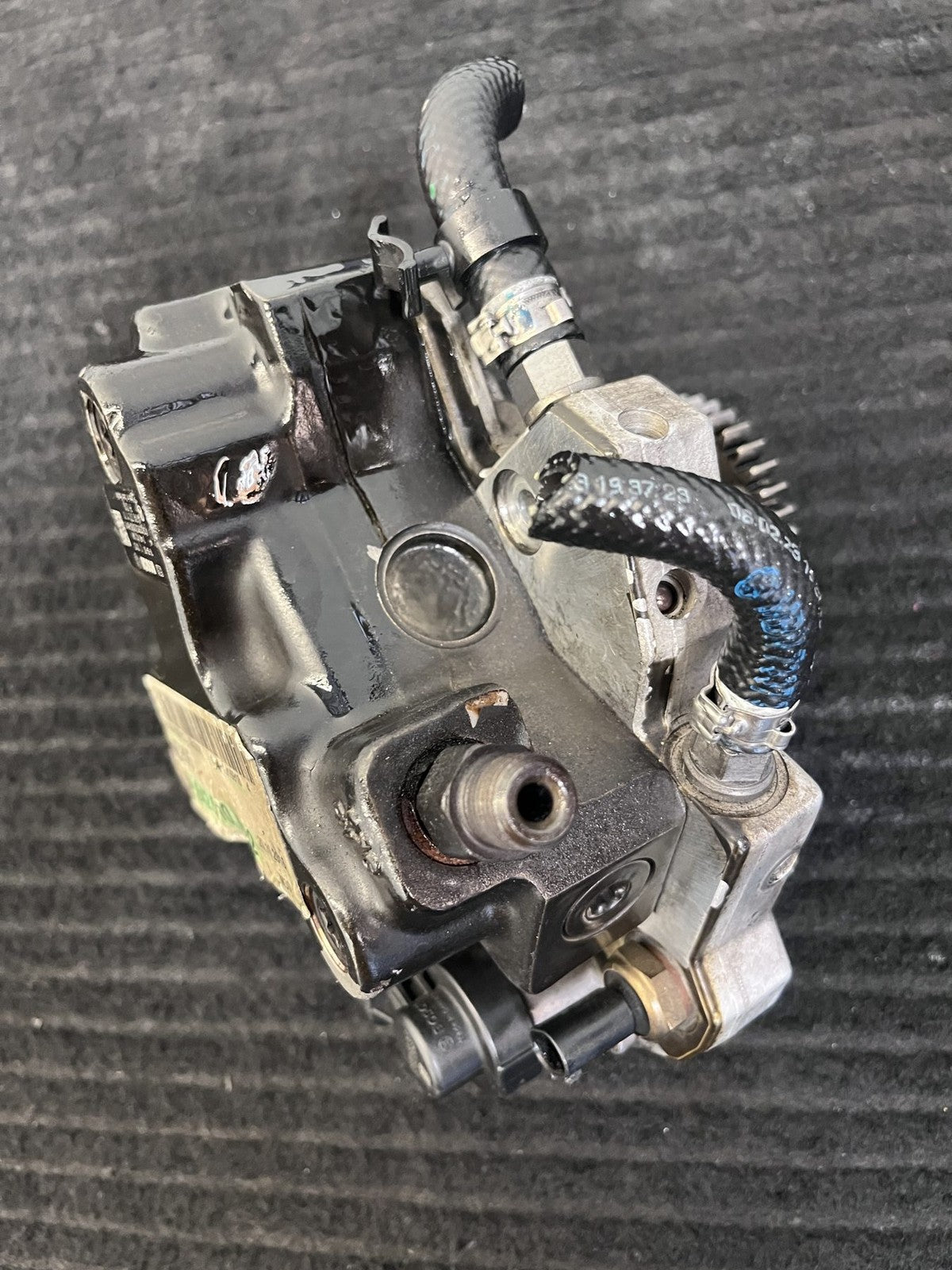 2010-2022 Mercedes-Benz Sprinter OM642 High Pressure Fuel Pump OEM A6420701101 - eBay image 8