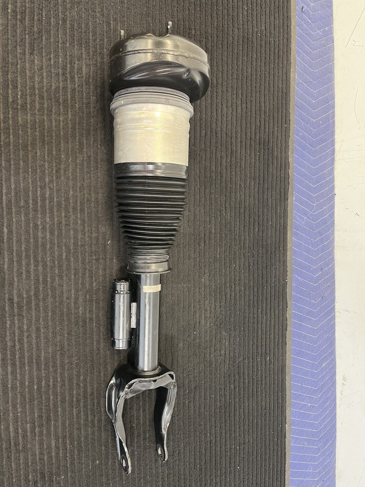 2020-2024 Mercedes-Benz Gle Gls Front Right Air Suspension Strut OEM A1673203213 - eBay image 6