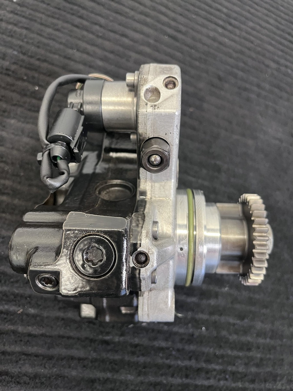 2010-2022 Mercedes-Benz Sprinter OM642 High Pressure Fuel Pump OEM A6420701101 - eBay image 4