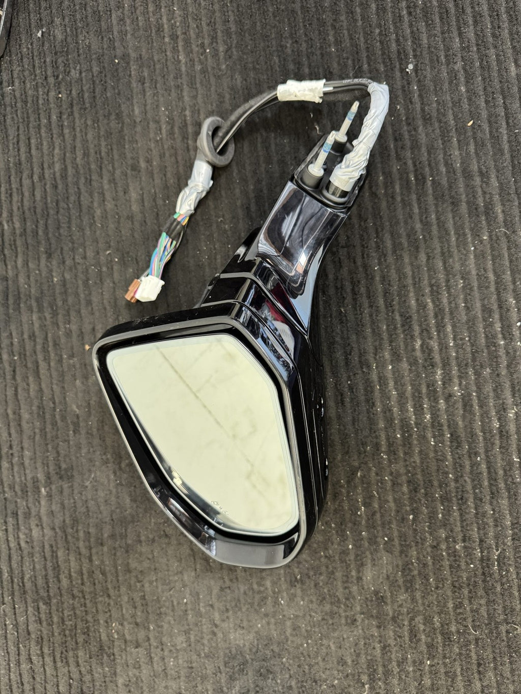 2025-2026 Rivian R1T R1S Left Door Mirror 3 Camera Power Fold OEM PT00516900-G - eBay image 4