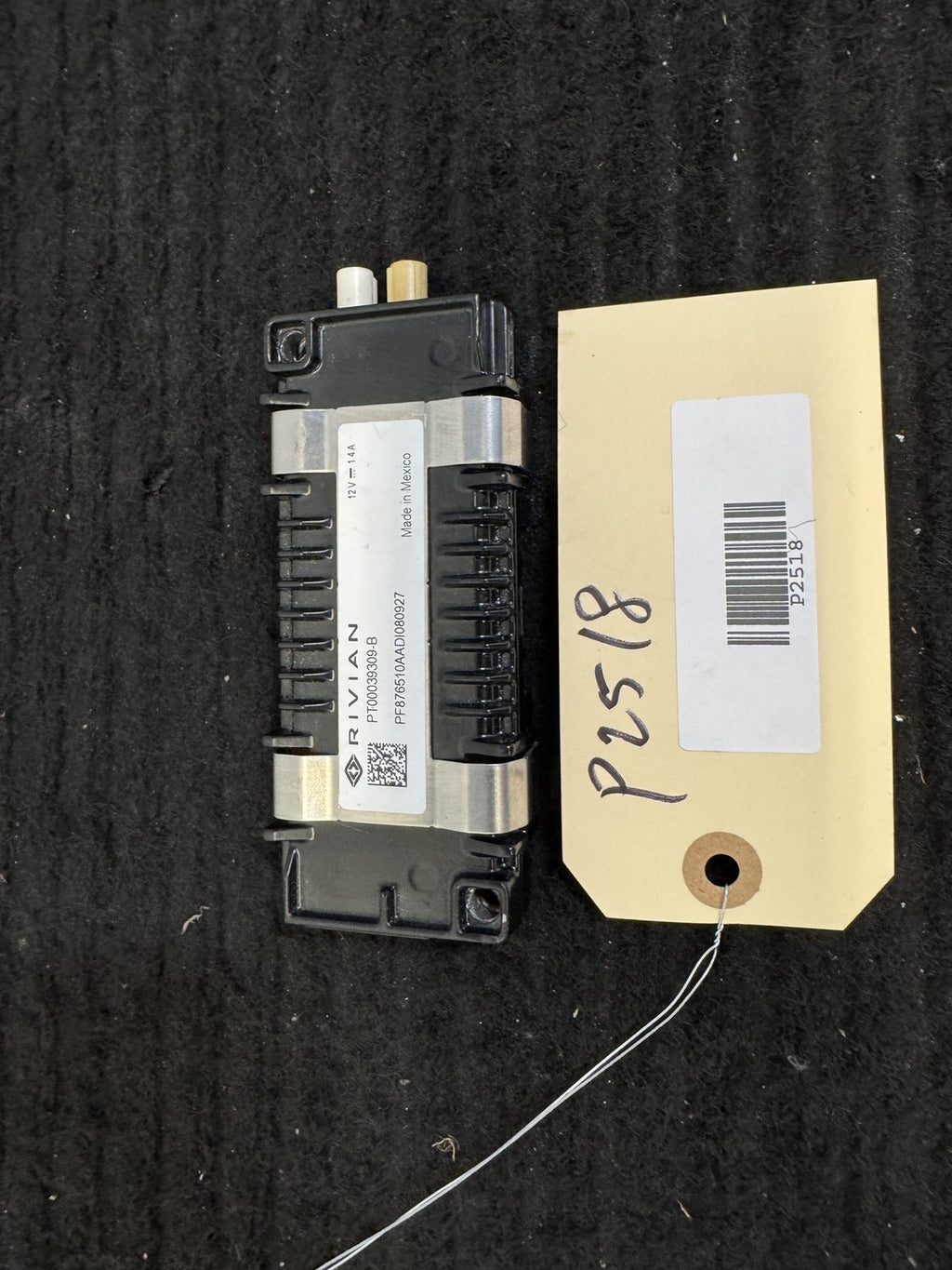 2022-2024 Rivian R1T R1S Dash Antenna Amplifier Module OEM PT00039309-B - eBay image 1