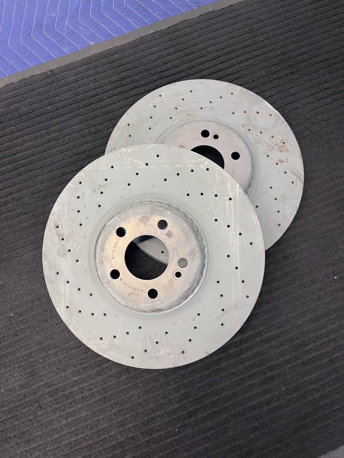 2016-2023 Mercedes-Benz C43 E43 E450 GLC43 Front Drilled Rotors Pair OEM A0004212312 - eBay image 6