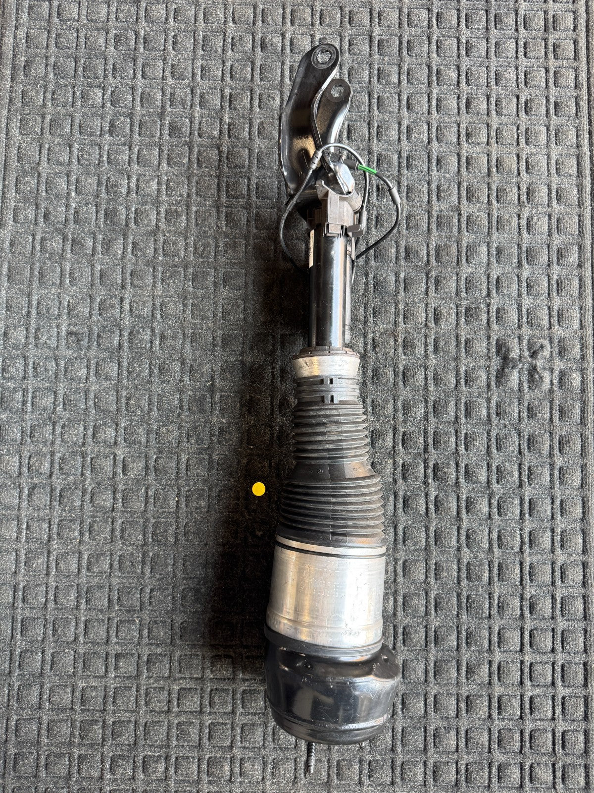 2012-2019Mercedes GLClass ML-Class Front Left Air Suspension Strut OEM1663201368 - eBay image 3
