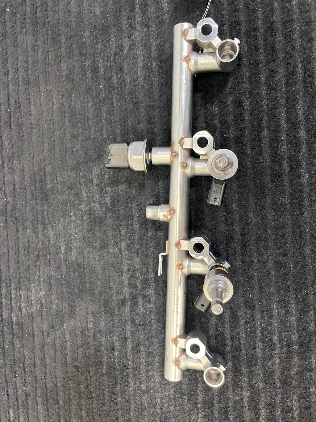 2012-15 Mercedes-Benz C250 SLK250 Fuel Rail 2 Injectors Damaged OEM A2710705495 - eBay image 8