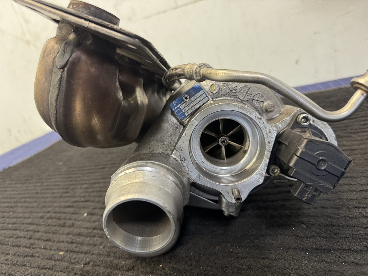 BMW 535i 640i N55 3.0L Turbocharger w/ Exhaust Manifold OEM 11657583908 - eBay image 3