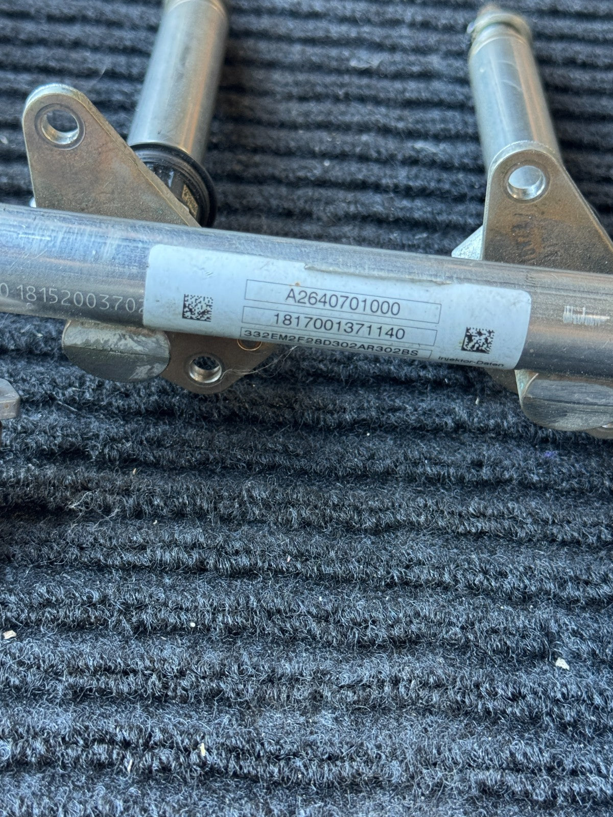 Mercedes W205 M264 Fuel Injector Rail Line Petrol OEM A2640701000 - eBay image 3