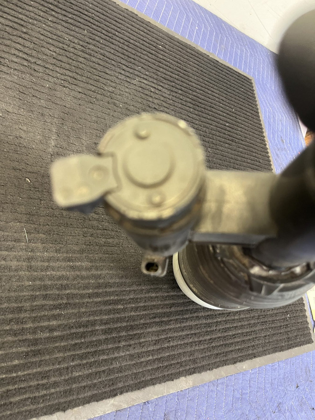 2019-2024 Rolls Royce Cullinan RR31 Front Rh Air Strut OEM 37106878224 - eBay image 9