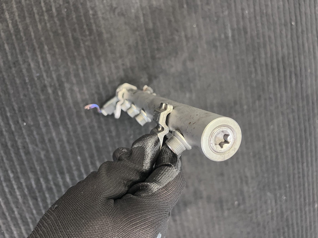 2010-2022 Mercedes-Benz Sprinter OM642 Left Fuel Rail OEM A6420702795 - eBay image 5