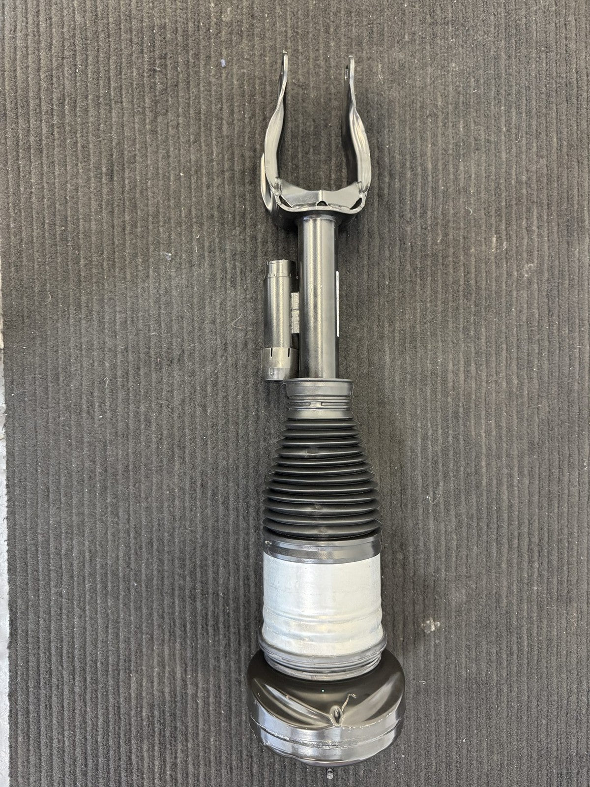 2021-2025 Mercedes-Benz GLE53 AMG Front Left Air Strut OEM A1673203905 - eBay image 5