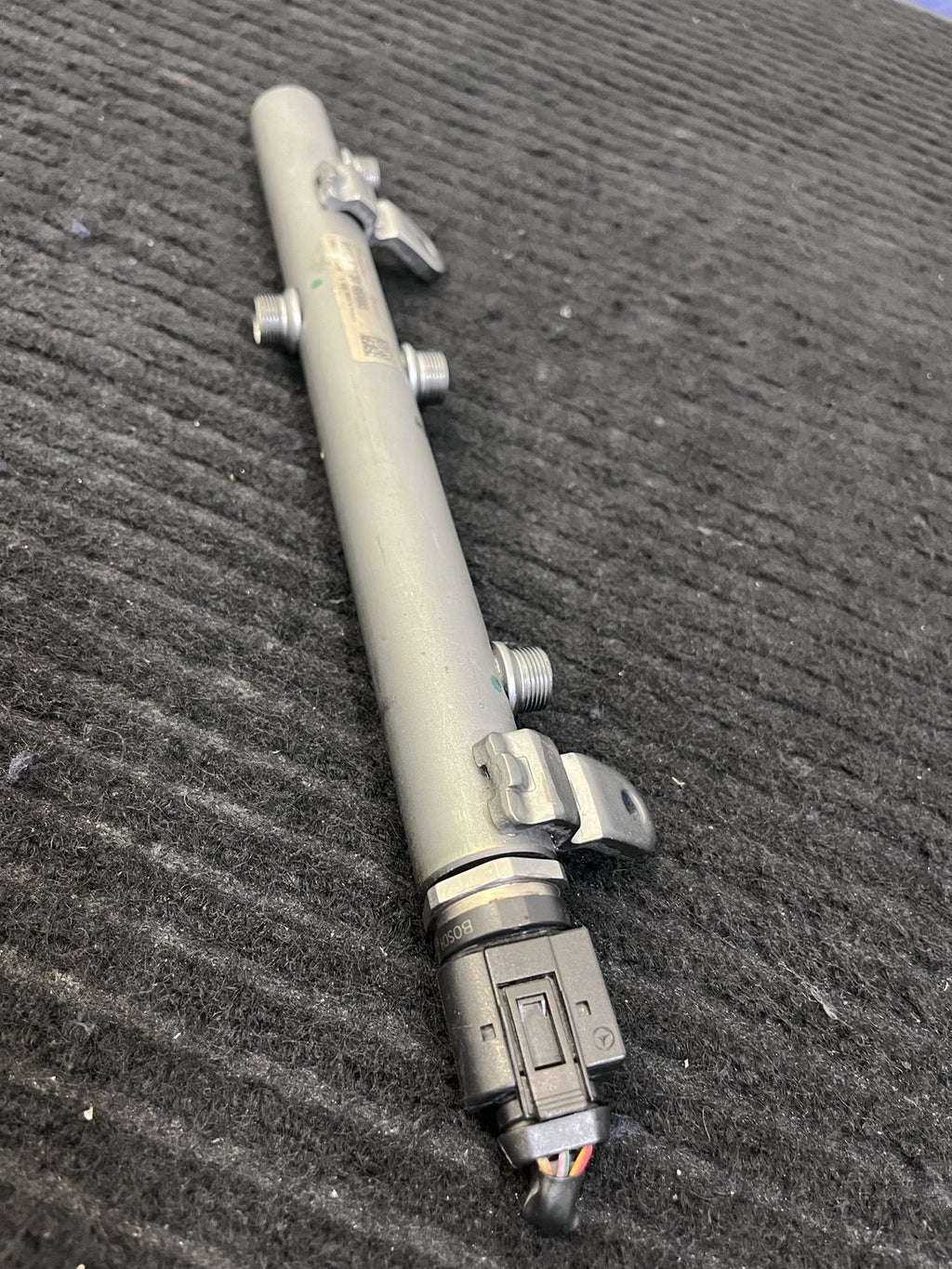 2010-2022 Mercedes-Benz Sprinter OM642 Right Fuel Rail OEM A6420703095 - eBay image 5