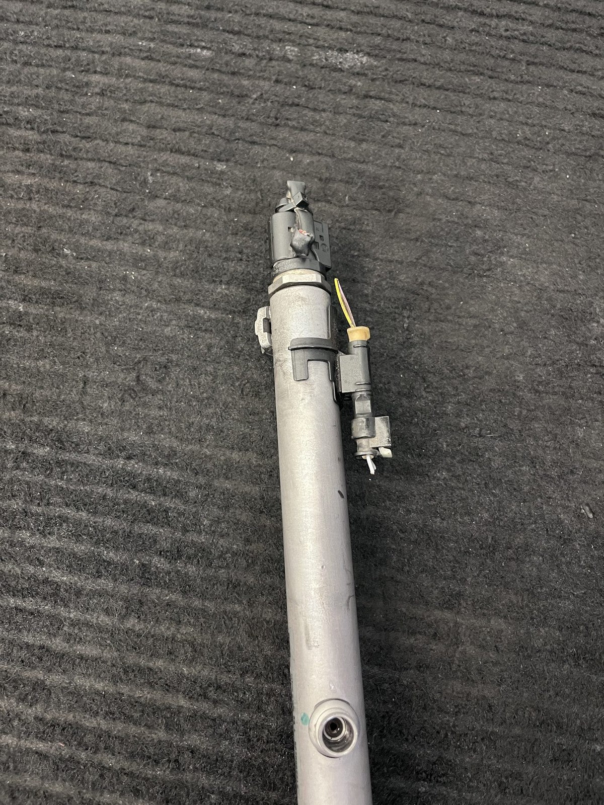 2010-2022 Mercedes-Benz Sprinter OM642 Right Fuel Rail OEM A6420703095 - eBay image 6