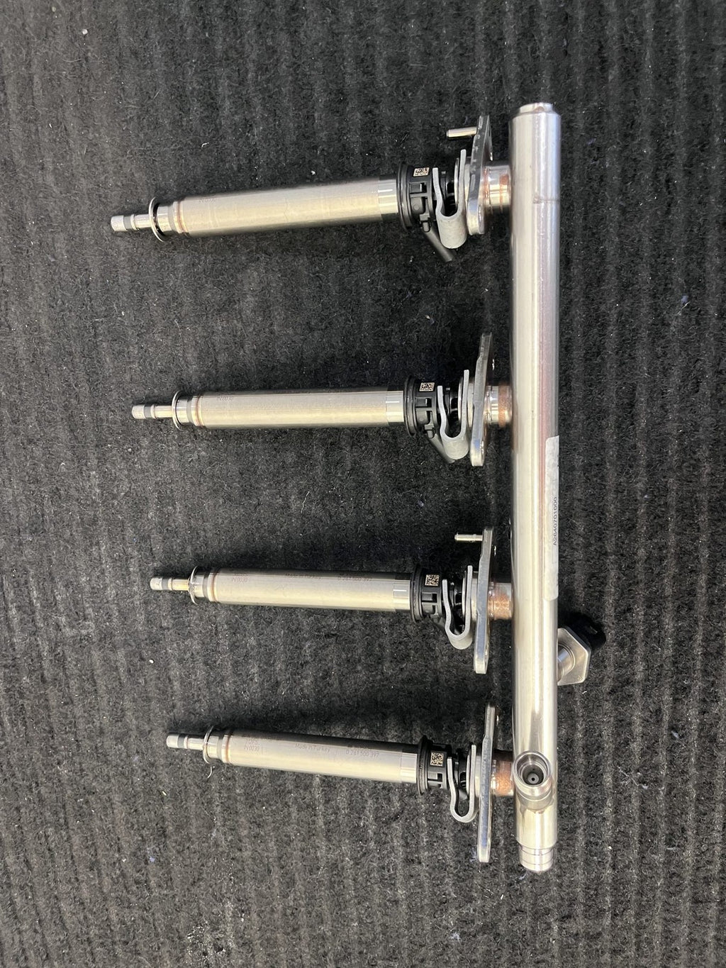 2019-2023 Mercedes-Benz C300 GLC300 E350 Fuel Rail 4 Injectors OEM A2640701000 - eBay image 3