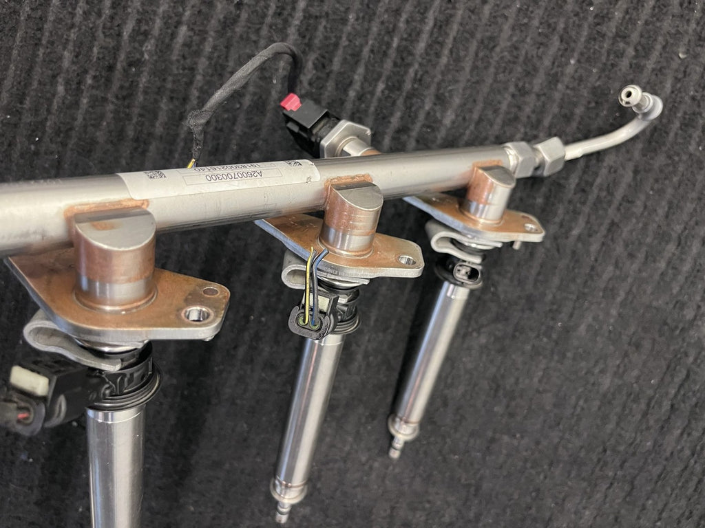 2019-2023 Mercedes-Benz A220 CLA250 GLA250 GLB250 Fuel Rail 4 Injectors A2600700300 - eBay image 7