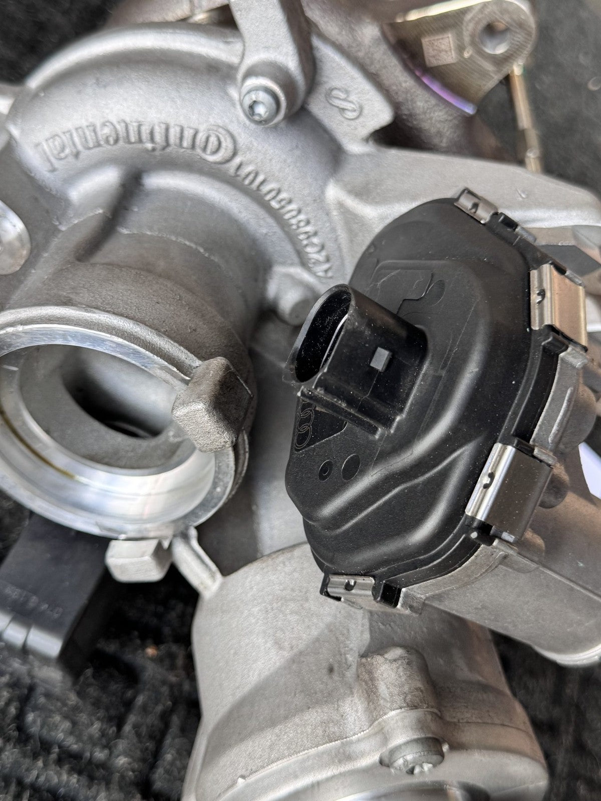 2020-2023 Volkswagen Tiguan Turbocharger Assembly OEM 06K145061B - eBay image 5
