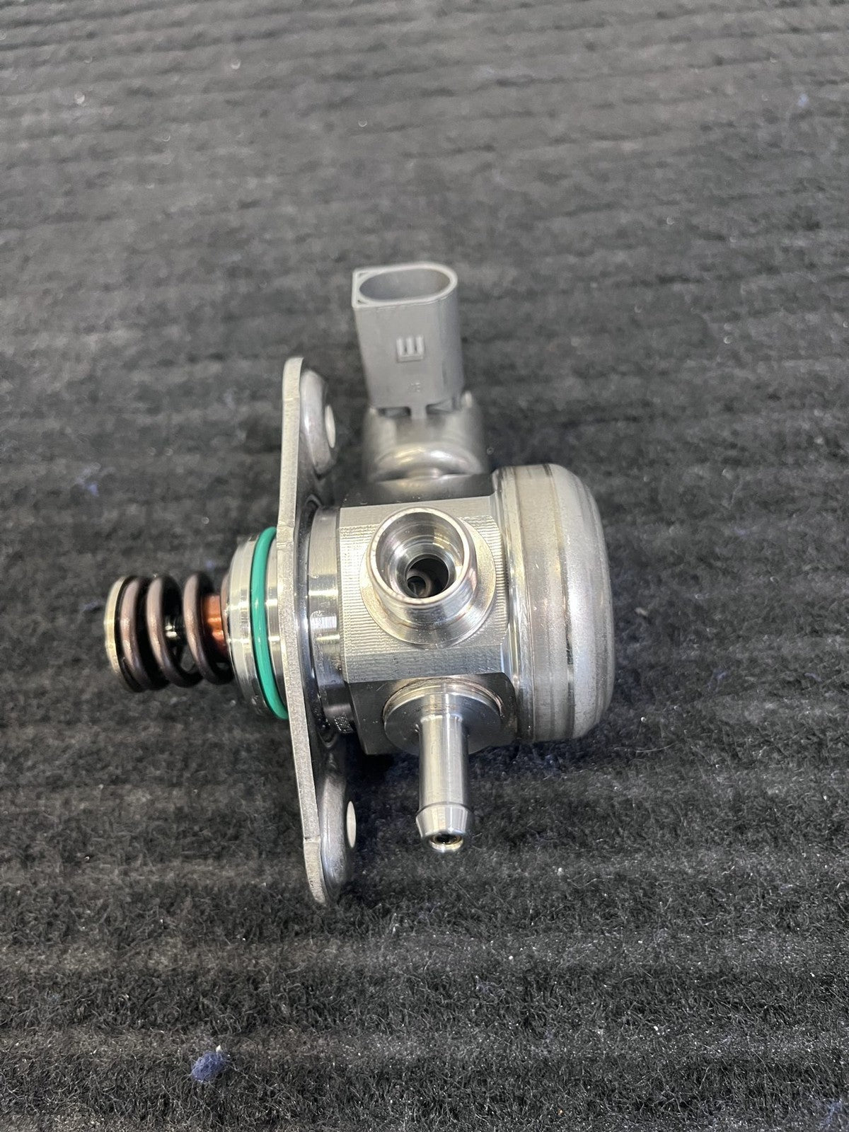 2015-2019 Mercedes-Benz C300 GLC300 E300 High Pressure Fuel Pump OEM A2740700501 - eBay image 4