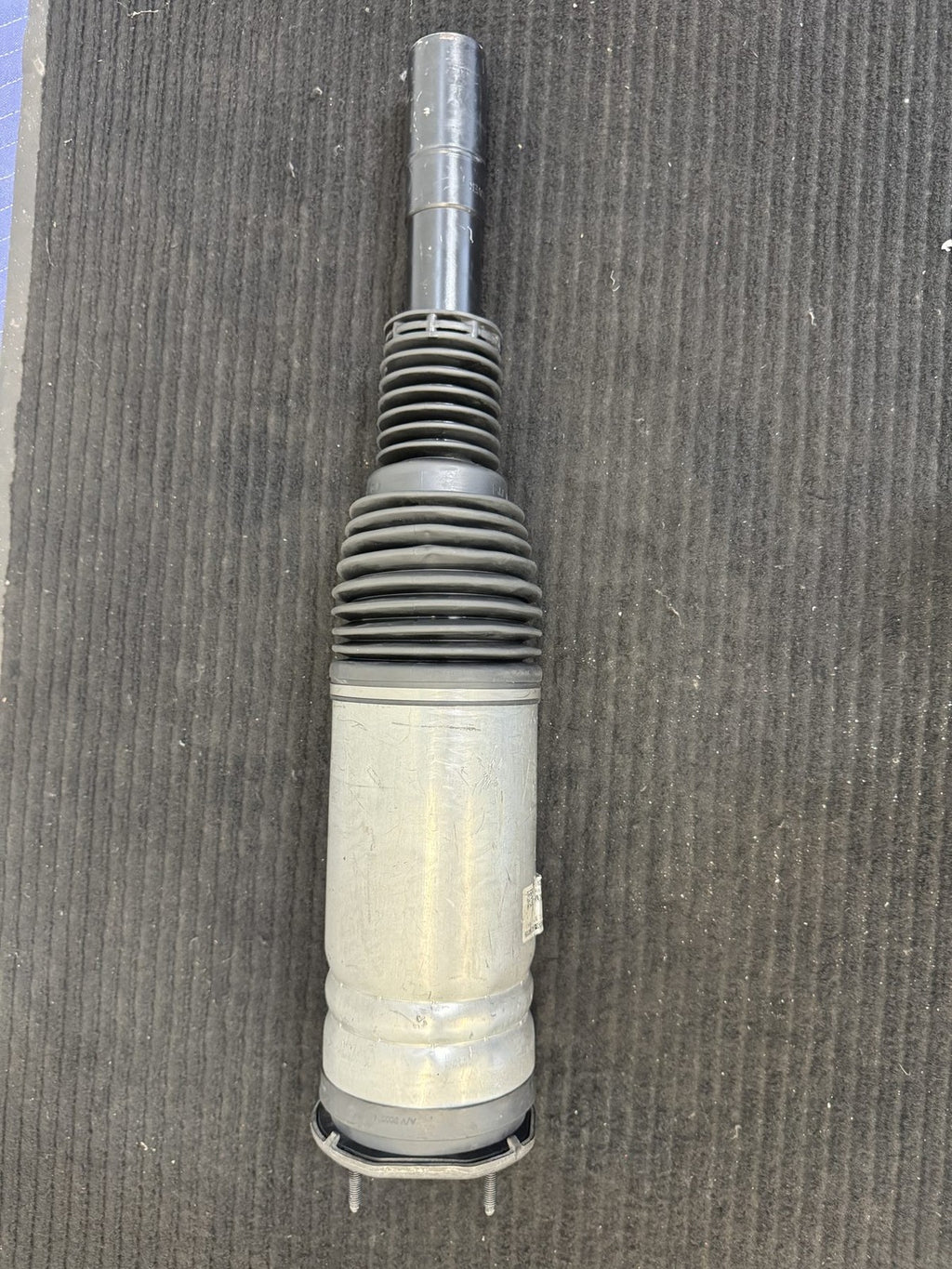 2020-2024 Land Rover Defender 110 Front Left Air Strut OEM L8B2-3C286-Ab - eBay image 6