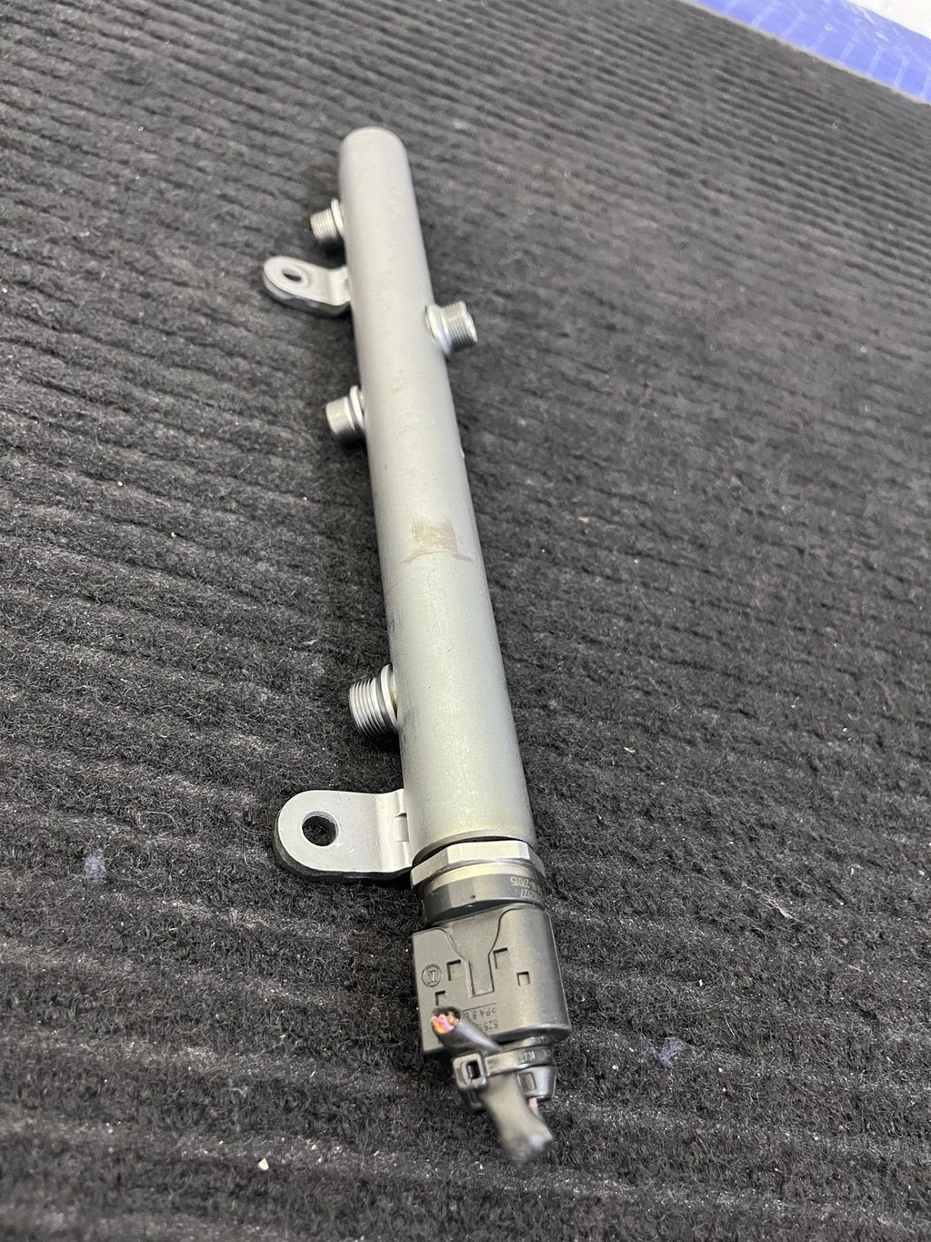 2010-2022 Mercedes-Benz Sprinter OM642 Right Fuel Rail OEM A6420703095 - eBay image 6