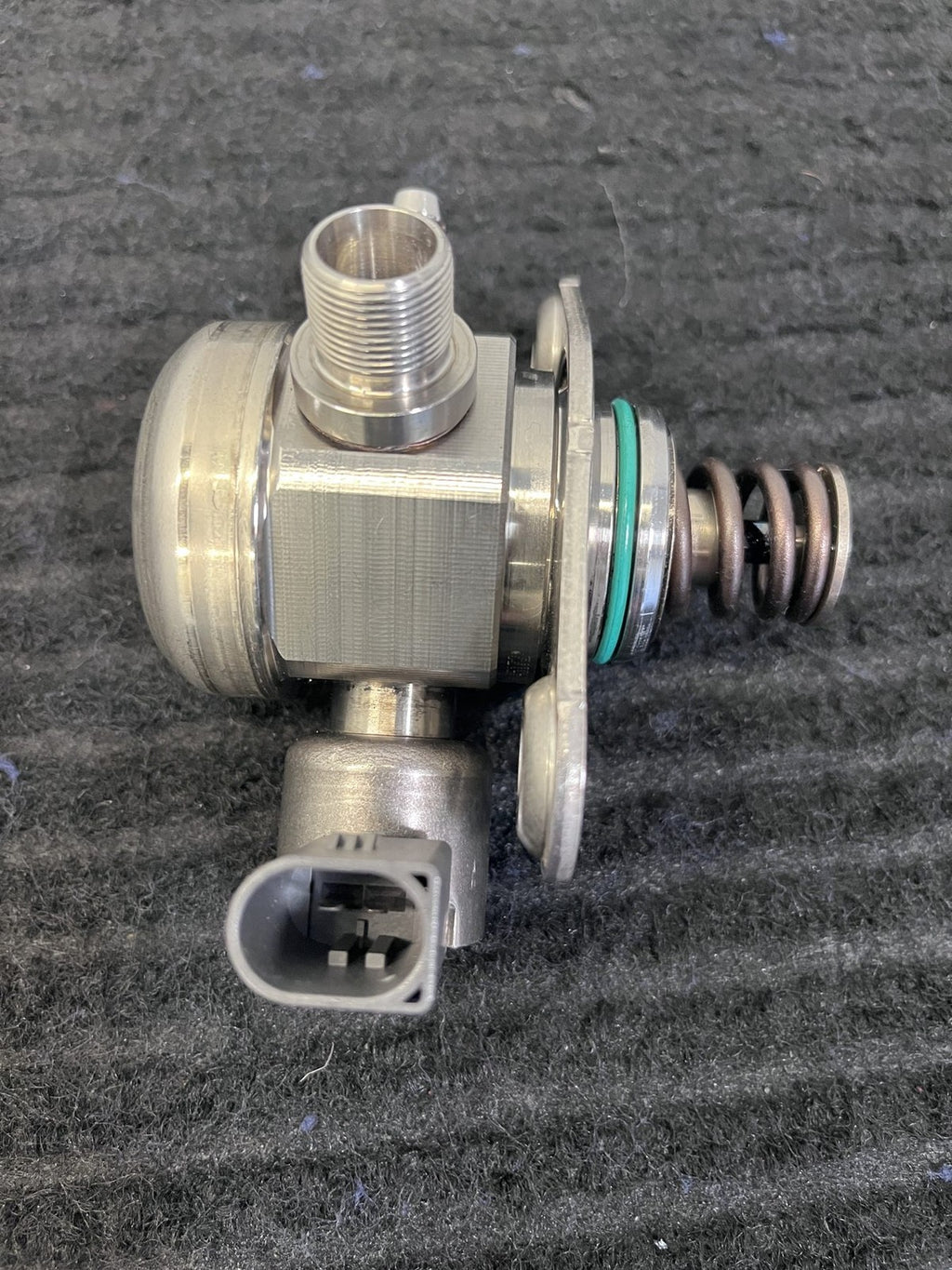 2015-2019 Mercedes-Benz C300 GLC300 E300 High Pressure Fuel Pump OEM A2740700501 - eBay image 5