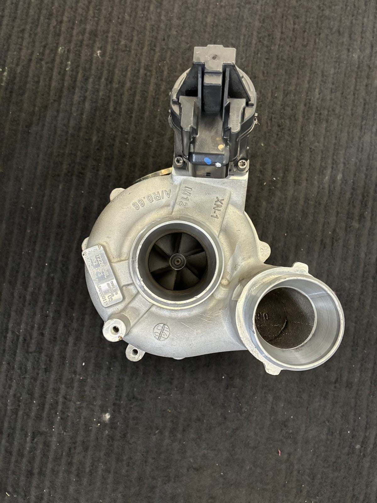 2018-2024 BMW M5 M8 X5M X6M 4.4L Left Turbocharger OEM 11657852373 - eBay image 4