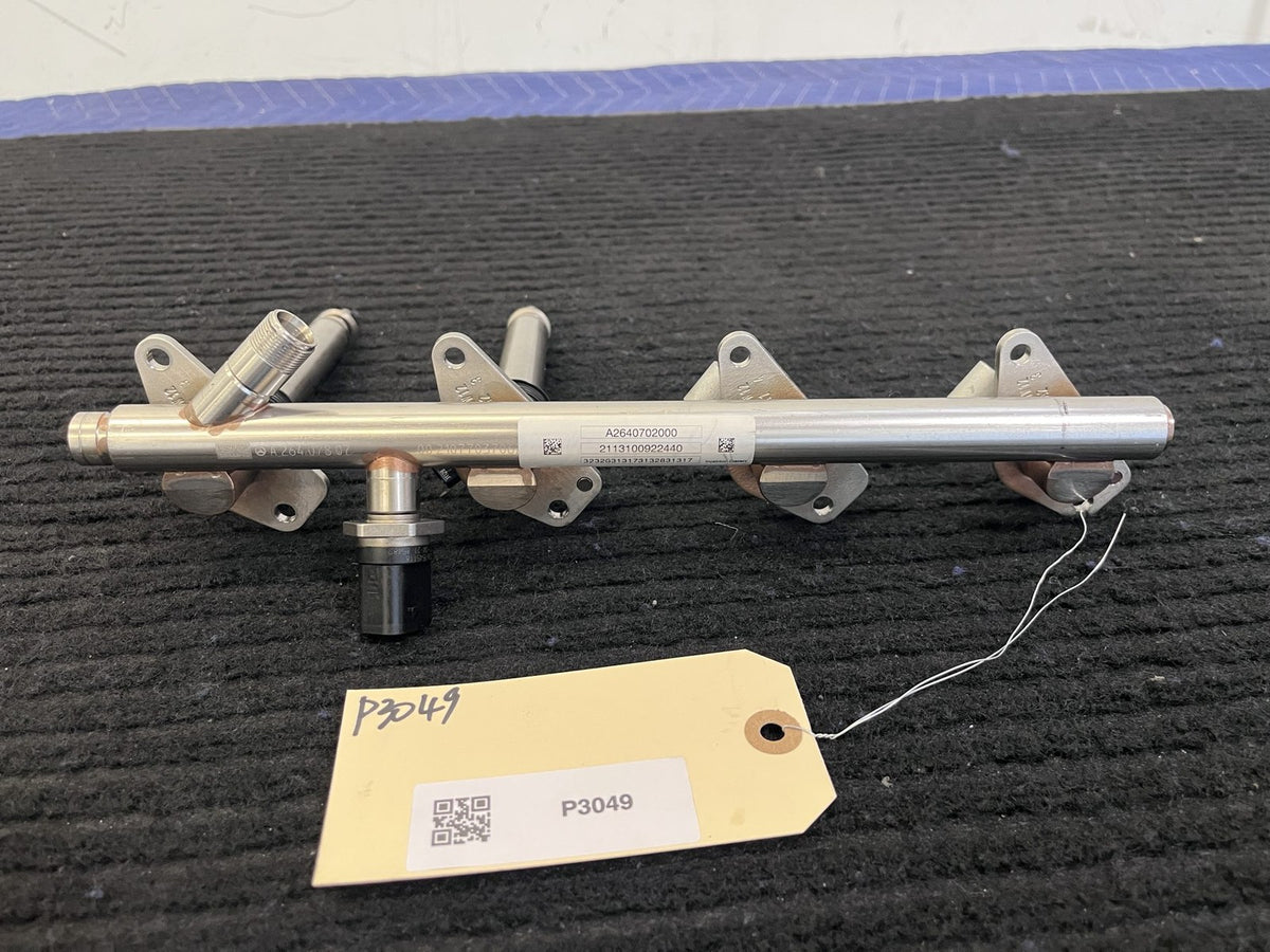 2019-2023 Mercedes-Benz C300 GLC300 E350 Fuel Rail 2 Injectors OEM A2640702000 - eBay image 1