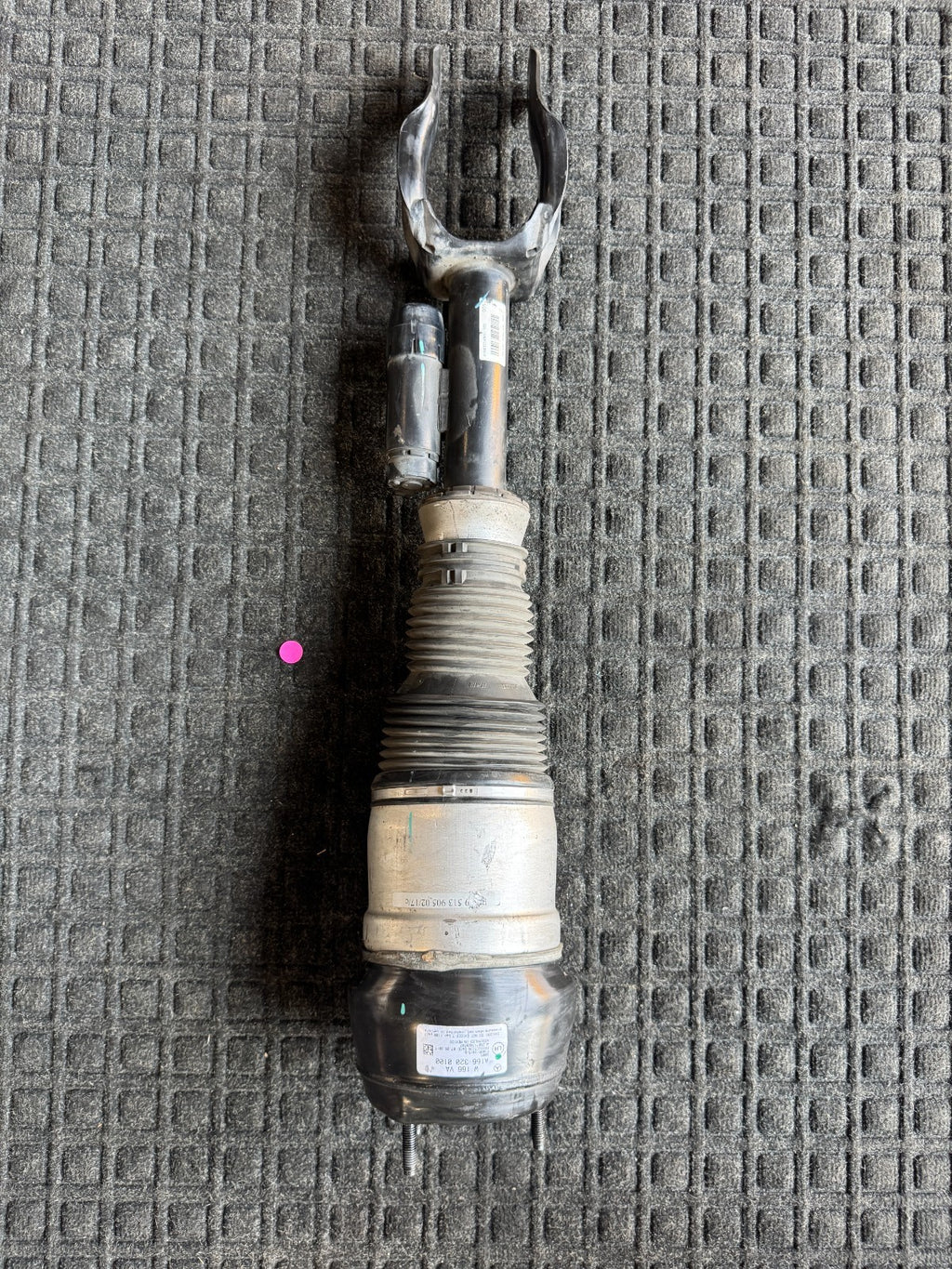 2013-2019 Mercedes GLS-Class X166 Front Left Air Shock Absorber OEM A1663200100 - eBay image 3